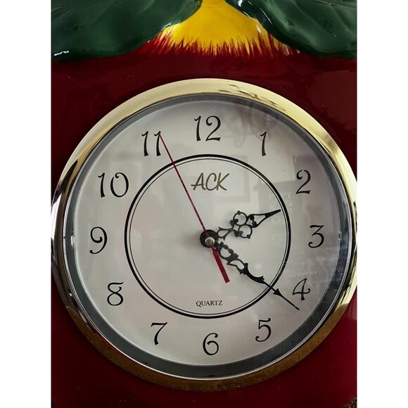 Vintage ACK  Apple Themed Hand Crafted In China  Quartz Clock (Battery) - Picture 4 of 6